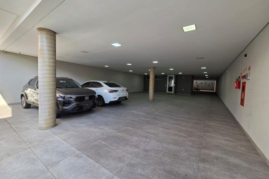 Garagem de apartamento à venda com 3 quartos, 70m² em Vila Santa Teresa, Santo André