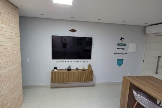 Sala de apartamento à venda com 3 quartos, 70m² em Vila Santa Teresa, Santo André