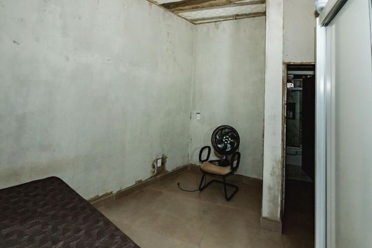 Casa à venda com 3 quartos, 160m² em Floramar, Belo Horizonte