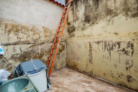 Casa à venda com 3 quartos, 160m² em Floramar, Belo Horizonte