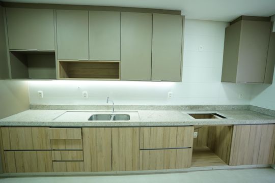 Apartamento para alugar com 4 quartos, 215m² em Setor Bueno, Goiânia
