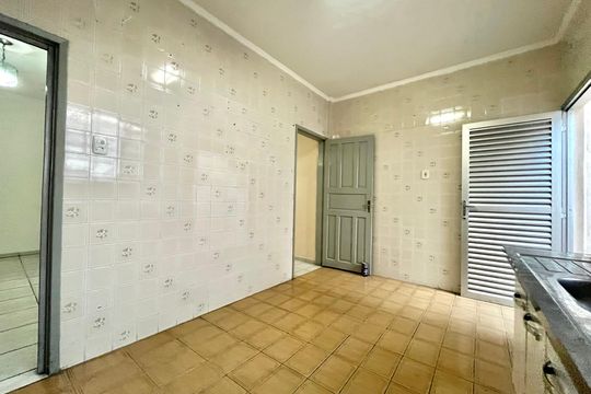 Cozinha de casa à venda com 3 quartos, 100m² em Vila Fachini, São Paulo