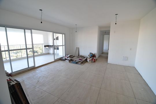 Sala de apartamento à venda com 2 quartos, 105m² em Jardim das Paineiras, Campinas
