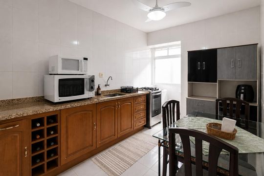 Cozinha de apartamento para alugar com 2 quartos, 73m² em Cristal, Porto Alegre