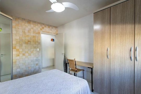 Quarto 1 de apartamento para alugar com 2 quartos, 73m² em Cristal, Porto Alegre