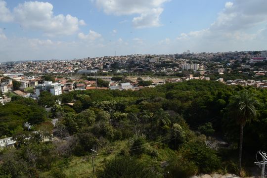 Vista do Quarto 2 de apartamento para alugar com 2 quartos, 44m² em São Gabriel, Belo Horizonte