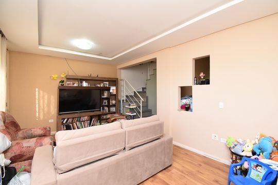 Casa à venda com 2 quartos, 112m² em Abranches, Curitiba
