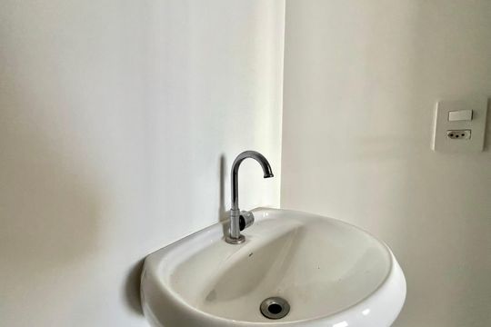 Banheiro da Suíte de apartamento à venda com 1 quarto, 30m² em Planalto Paulista, São Paulo