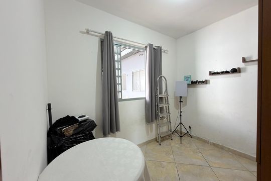 Quarto de casa à venda com 3 quartos, 90m² em Jaqueline, Belo Horizonte
