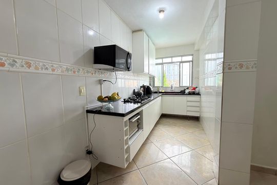 Cozinha de casa à venda com 3 quartos, 90m² em Jaqueline, Belo Horizonte