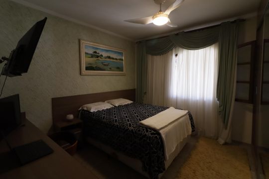 Quarto 2 de casa à venda com 2 quartos, 200m² em Pestana, Osasco