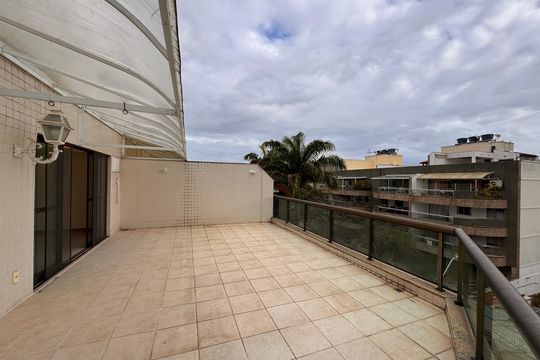 Varanda de apartamento para alugar com 3 quartos, 330m² em Recreio dos Bandeirantes, Rio de Janeiro