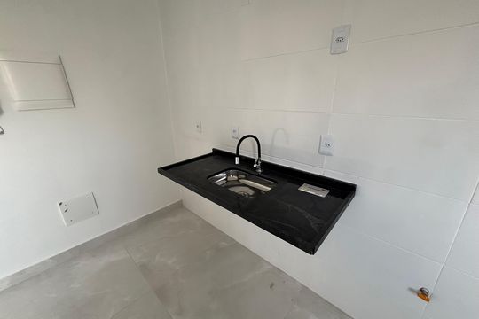 Sala/cozinha de apartamento à venda com 2 quartos, 38m² em Cidade Antônio Estêvão de Carvalho, São Paulo