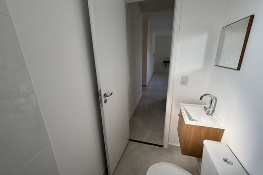 Banheiro de apartamento para alugar com 1 quarto, 33m² em Cidade Antônio Estêvão de Carvalho, São Paulo