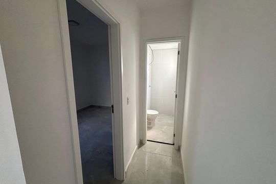 Corredor de apartamento para alugar com 1 quarto, 33m² em Cidade Antônio Estêvão de Carvalho, São Paulo