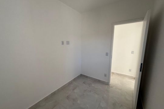 Quarto  de apartamento à venda com 1 quarto, 30m² em Cidade Antônio Estêvão de Carvalho, São Paulo