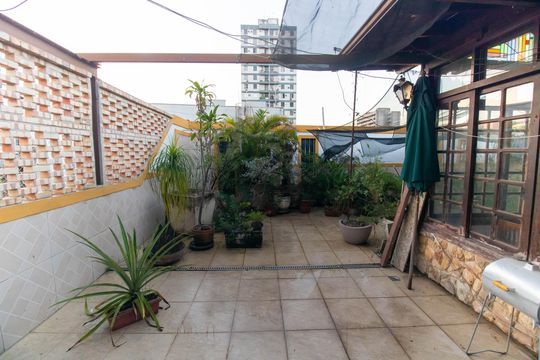 Área externa de casa para alugar com 3 quartos, 281m² em Fonseca, Niterói
