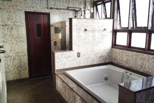 Área de serviço de casa para alugar com 3 quartos, 281m² em Fonseca, Niterói