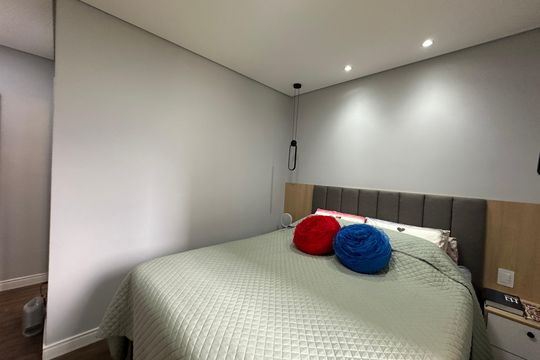 Suíte de apartamento à venda com 3 quartos, 105m² em Jardim Tupanci, Barueri