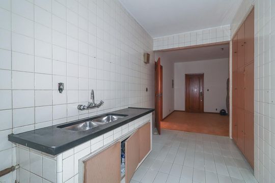 Cozinha de apartamento para alugar com 3 quartos, 167m² em Moinhos de Vento, Porto Alegre