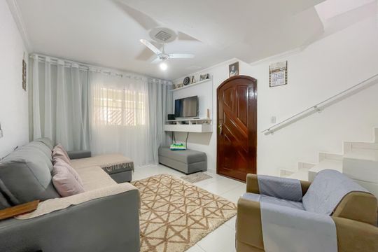 Casa à venda com 2 quartos, 131m² em Cidade das Flores, Osasco