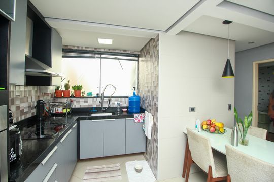 Cozinha de apartamento à venda com 2 quartos, 103m² em Vila Guiomar, Santo André