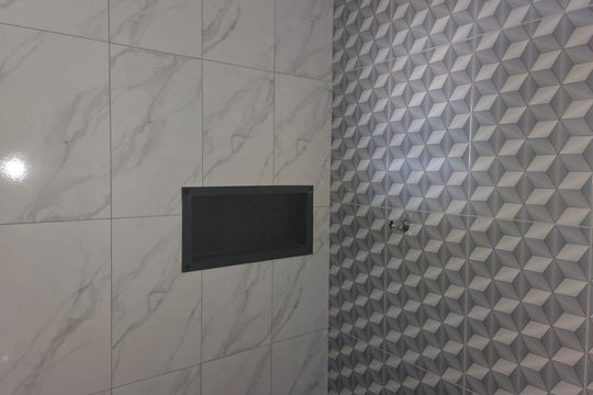 Banheiro Social de kitnet/studio para alugar com 1 quarto, 26m² em Jardim Presidente Dutra, Guarulhos