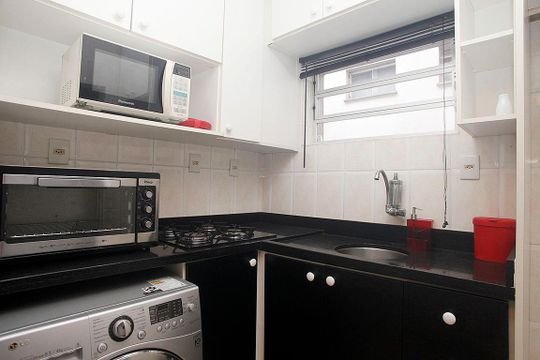 Cozinha de apartamento à venda com 1 quarto, 32m² em Petrópolis, Porto Alegre