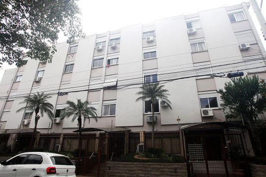 Fachada de apartamento à venda com 1 quarto, 32m² em Petrópolis, Porto Alegre
