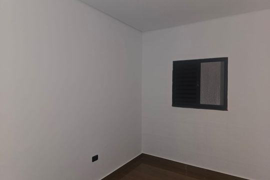 Quarto 01 de kitnet/studio para alugar com 2 quartos, 37m² em Jardim Presidente Dutra, Guarulhos