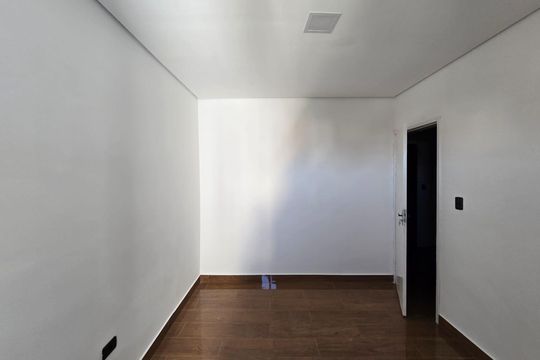 Quarto 02 de kitnet/studio para alugar com 2 quartos, 37m² em Jardim Presidente Dutra, Guarulhos