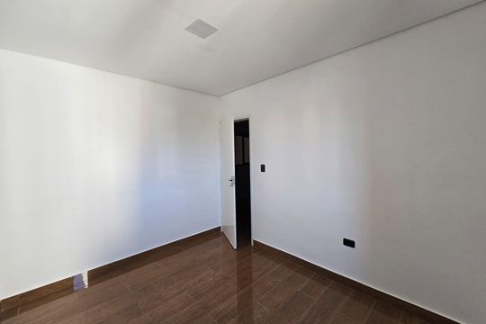 Quarto 02 de kitnet/studio para alugar com 2 quartos, 37m² em Jardim Presidente Dutra, Guarulhos
