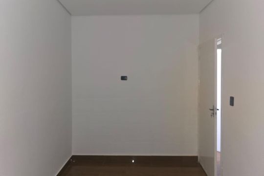 Quarto 01 de kitnet/studio para alugar com 2 quartos, 37m² em Jardim Presidente Dutra, Guarulhos