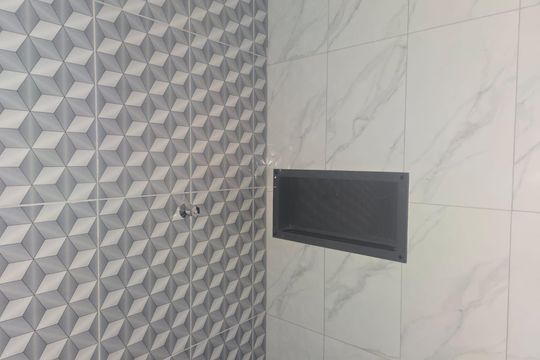 Banheiro Social de kitnet/studio para alugar com 2 quartos, 37m² em Jardim Presidente Dutra, Guarulhos
