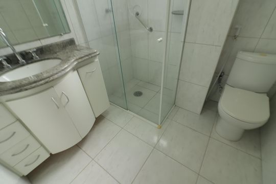 Banheiro da Suíte 1 de apartamento à venda com 3 quartos, 180m² em Jardim Bela Vista, Osasco