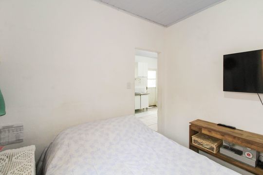 Quarto 2 de casa à venda com 2 quartos, 36m² em Mato Grande, Canoas