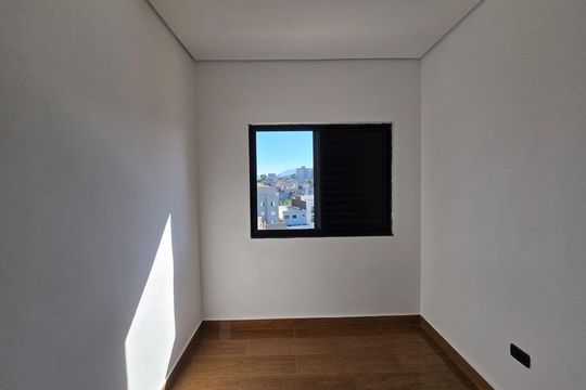Quarto 02 de kitnet/studio para alugar com 2 quartos, 34m² em Jardim Presidente Dutra, Guarulhos