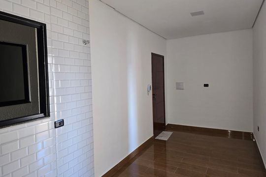 Sala / Cozinha de kitnet/studio para alugar com 2 quartos, 34m² em Jardim Presidente Dutra, Guarulhos