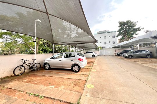 Garagem de apartamento à venda com 2 quartos, 60m² em Serrano, Belo Horizonte