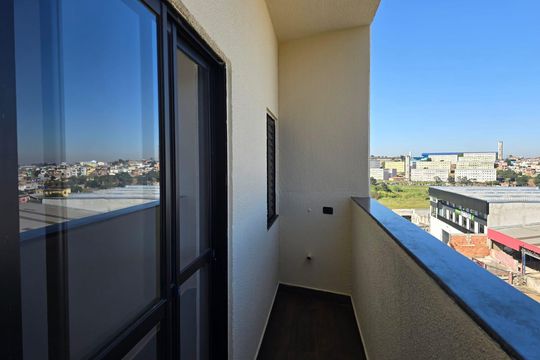 Varanda de kitnet/studio para alugar com 1 quarto, 40m² em Jardim Presidente Dutra, Guarulhos