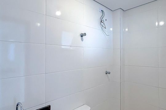 Banheiro de apartamento à venda com 2 quartos, 47m² em Vila Nova Savoia, São Paulo