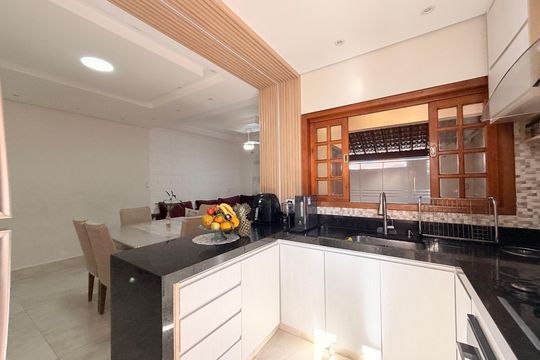 Cozinha de casa à venda com 2 quartos, 146m² em Parque Residencial Jundiaí, Jundiaí