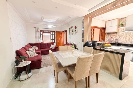 Casa à venda com 2 quartos, 146m² em Parque Residencial Jundiaí, Jundiaí