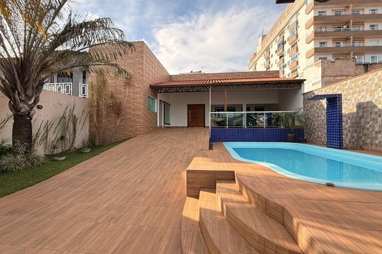 Circulacao de casa à venda com 5 quartos, 530m² em Setor Habitacional Vicente Pires, Brasília