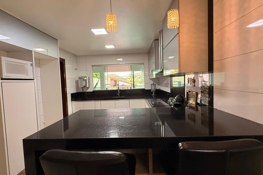 Cozinha de casa à venda com 5 quartos, 530m² em Setor Habitacional Vicente Pires, Brasília