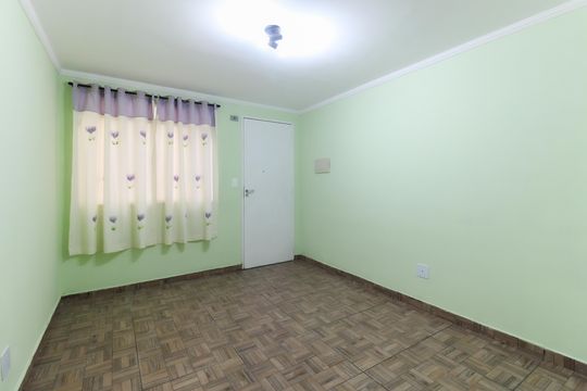 Apartamento à venda com 2 quartos, 44m² em Vila Curuçá Velha, São Paulo