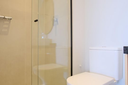 Banheiro de kitnet/studio para alugar com 1 quarto, 42m² em Vila Gomes Cardim, São Paulo