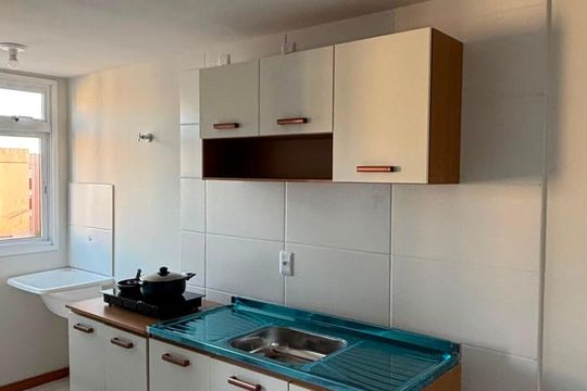 Cozinha de apartamento à venda com 1 quarto, 30m² em Hípica, Porto Alegre