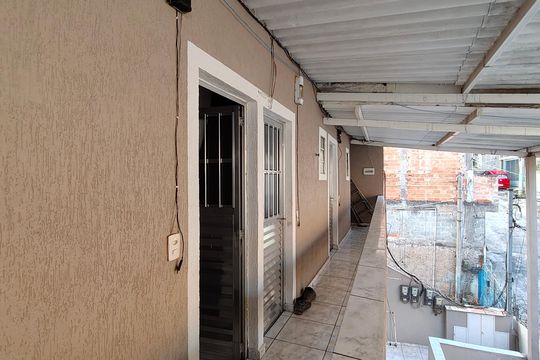 Kitnet/Studio à venda com 20 quartos, 620m² em Vila Zat, São Paulo