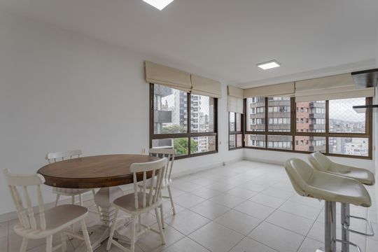 Apartamento para alugar com 2 quartos, 77m² em Bela Vista, Porto Alegre